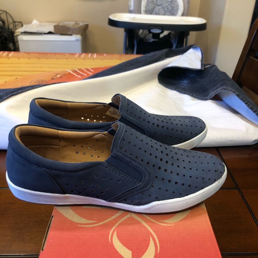 Comfortiva Slip on Shoes size 11